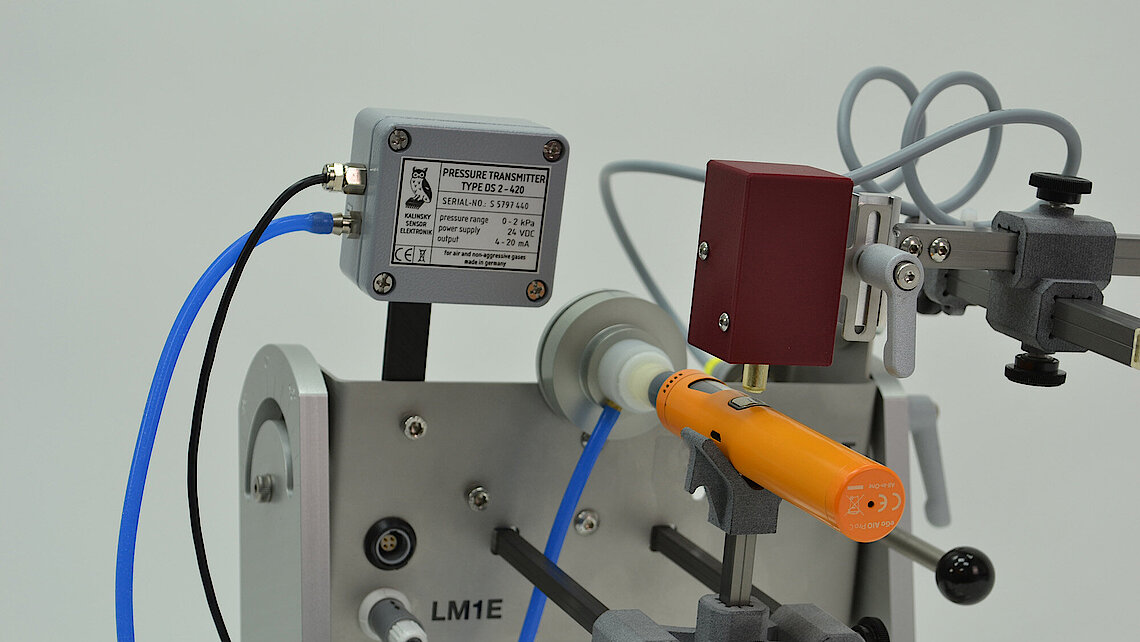 [Translate to English:] Close-up of a pressure-drop sensor, the PD Box,one of Körber's tobacco measurement instruments.